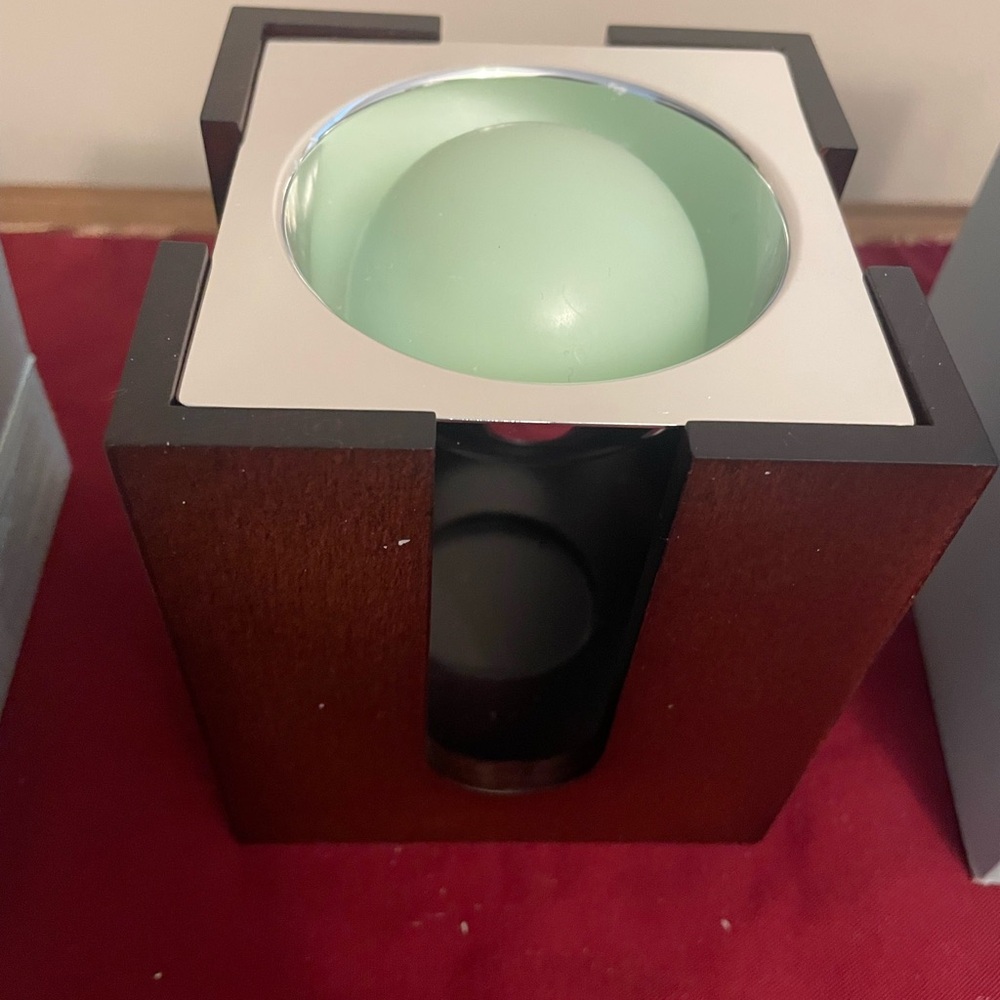 Party Lite Timeless Texture Aroma Melts Warmer and melts